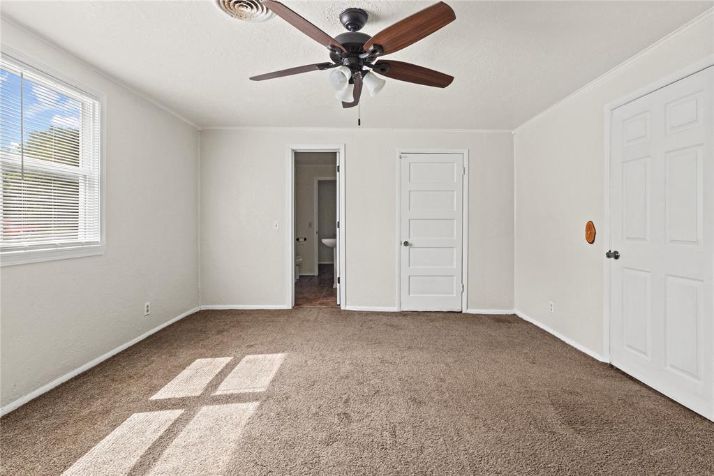 108 W Tom Stafford Street Property Photo 20