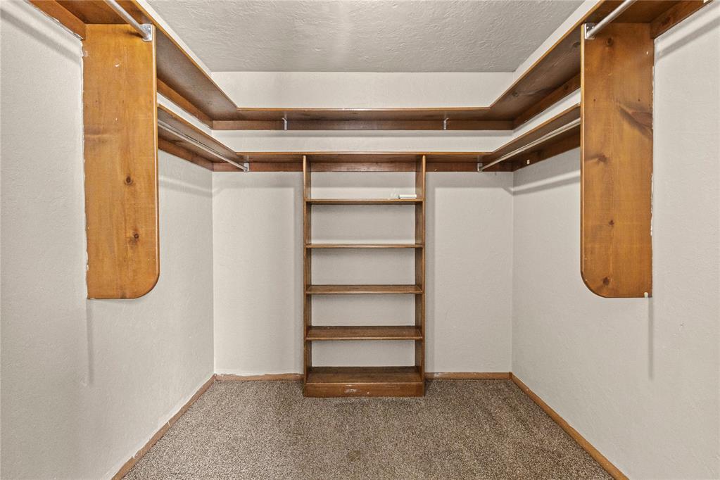 108 W Tom Stafford Street Property Photo 21