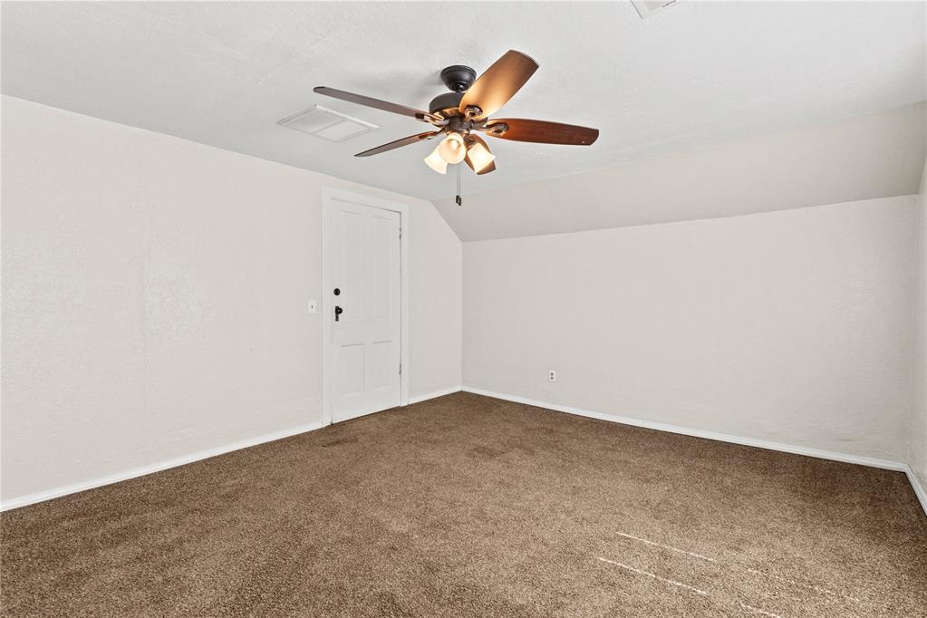 108 W Tom Stafford Street Property Photo 28