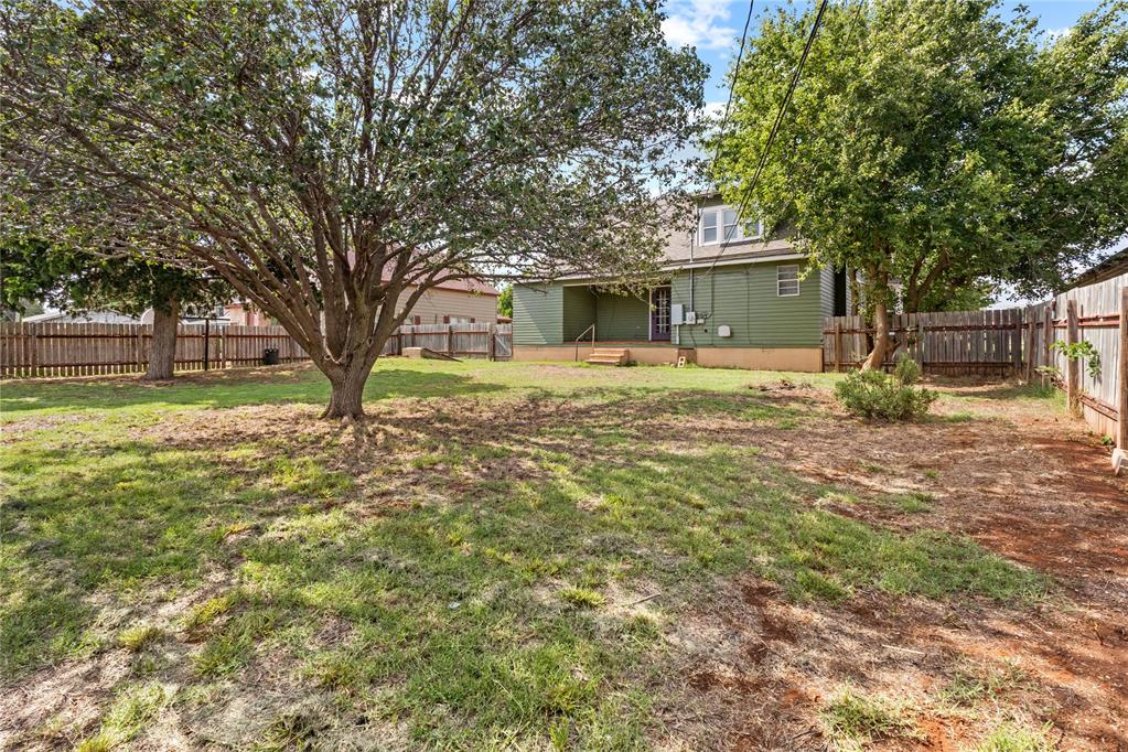 108 W Tom Stafford Street Property Photo 32
