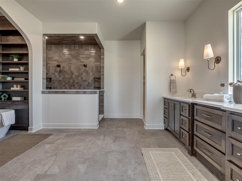 9401 Far Hills Court Property Photo 19