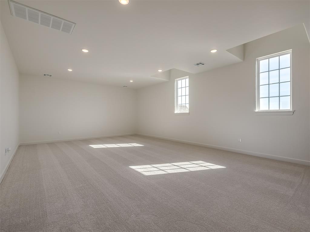 9401 Far Hills Court Property Photo 36