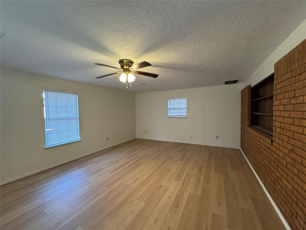 4765 Spiva Drive Property Photo 4