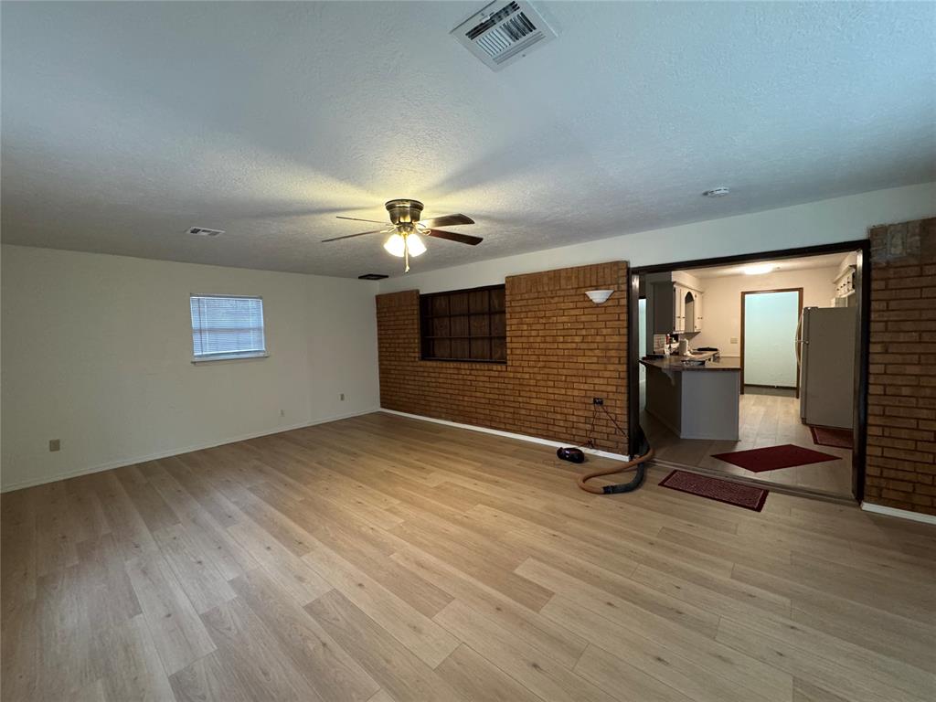 4765 Spiva Drive Property Photo 5