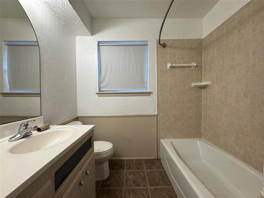 4765 Spiva Drive Property Photo 11
