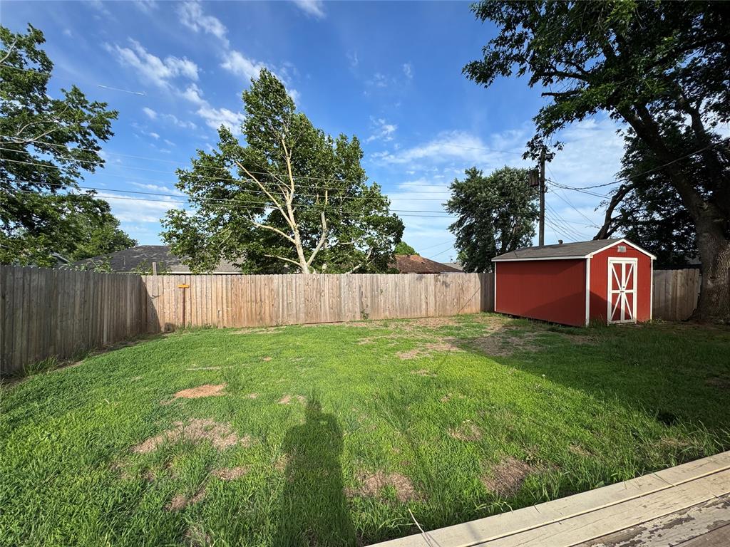 4765 Spiva Drive Property Photo 14