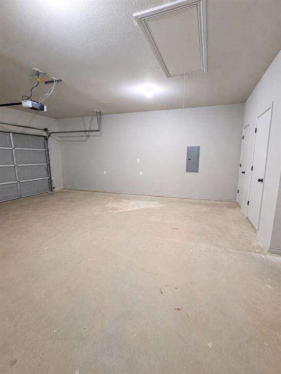 2804 Cedar Ridge Drive Property Photo 20