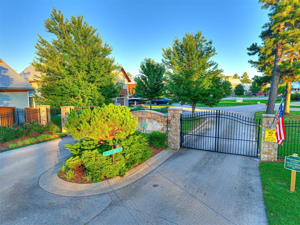 37271 S Cliff Crest Drive Property Photo 3