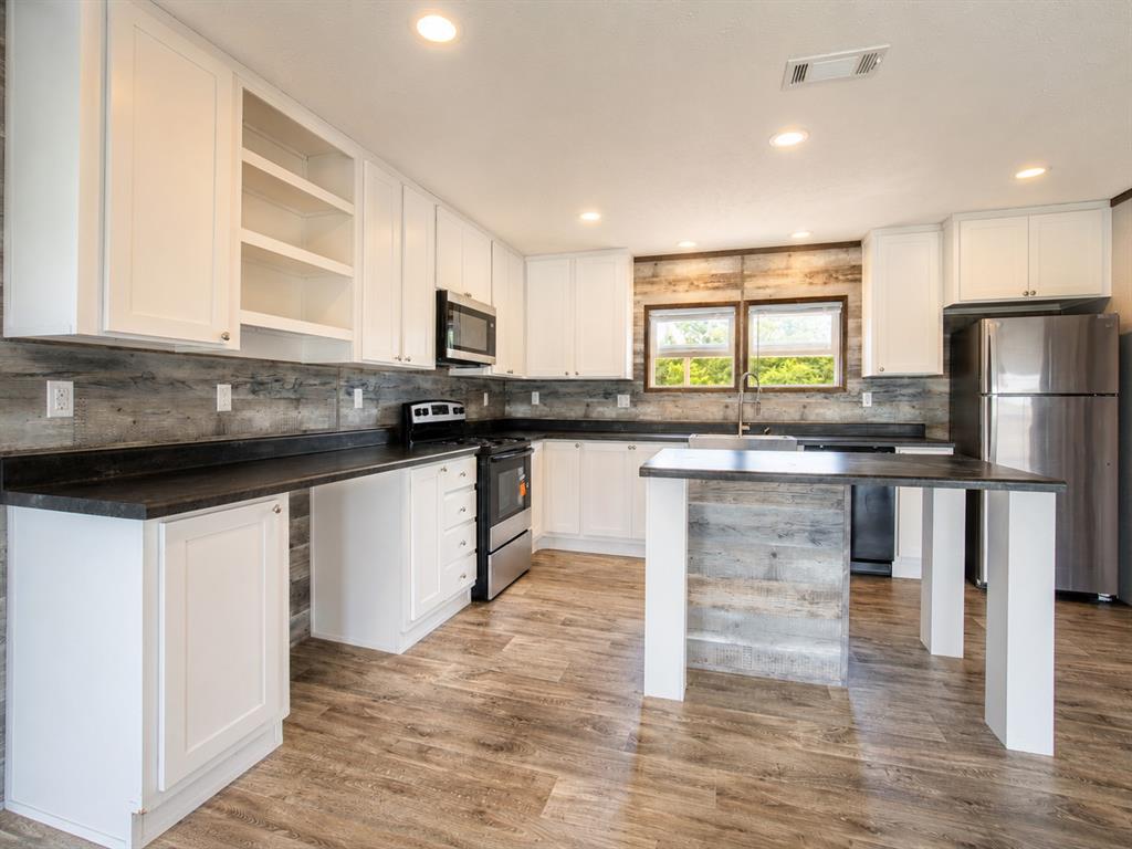 9408 Joy Road Property Photo 8