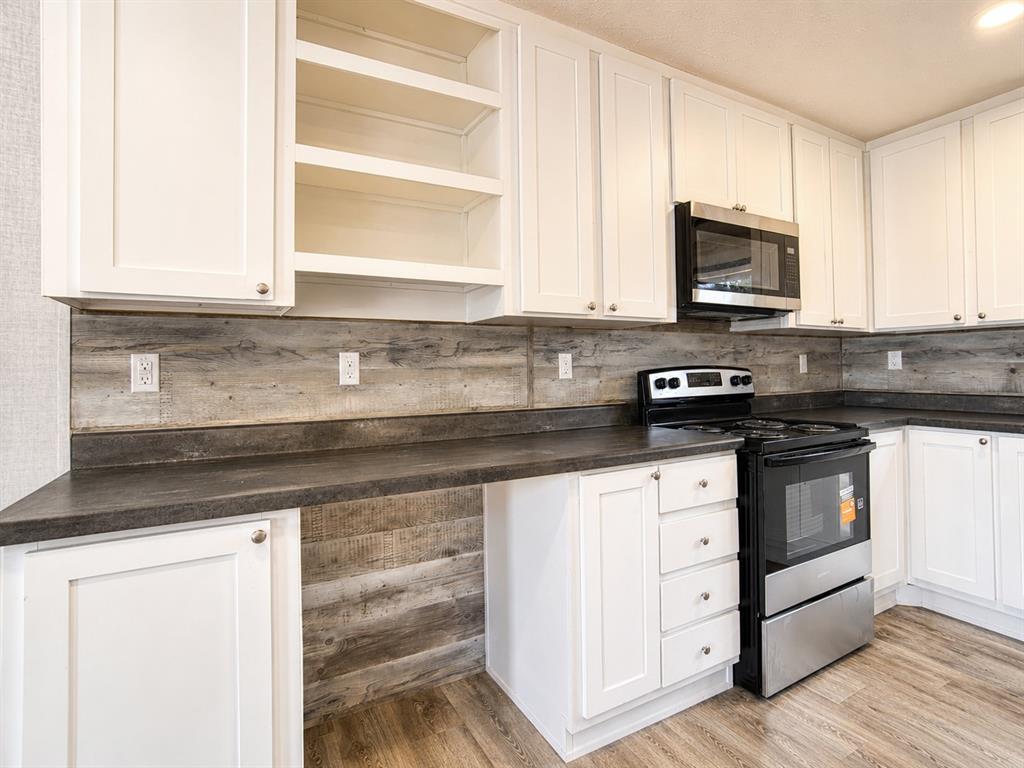9408 Joy Road Property Photo 10