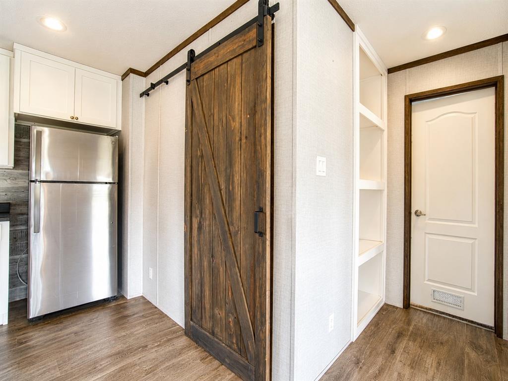 9408 Joy Road Property Photo 13