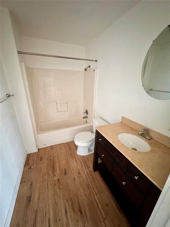 107 N Highland Street Property Photo 11