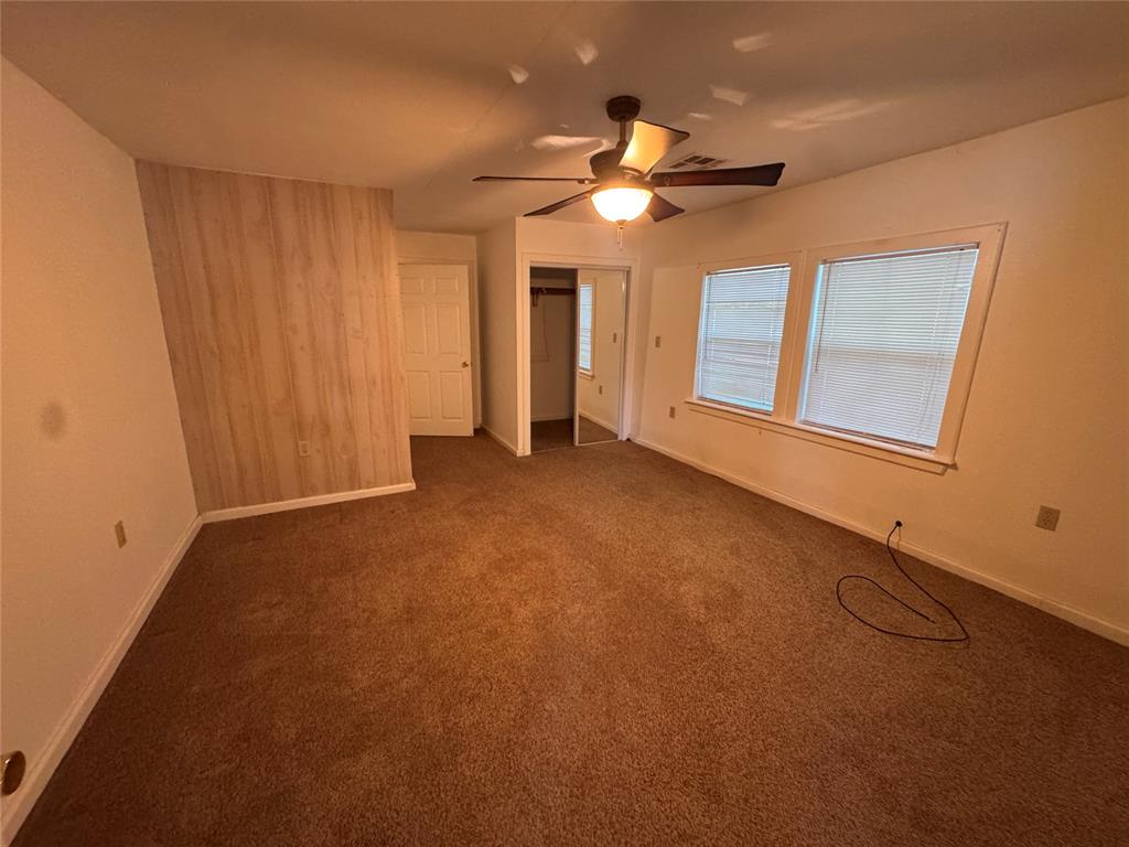 107 N Highland Street Property Photo 12