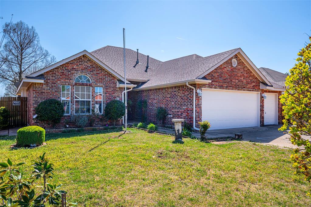 1824 Fairmont Lane Property Photo 1