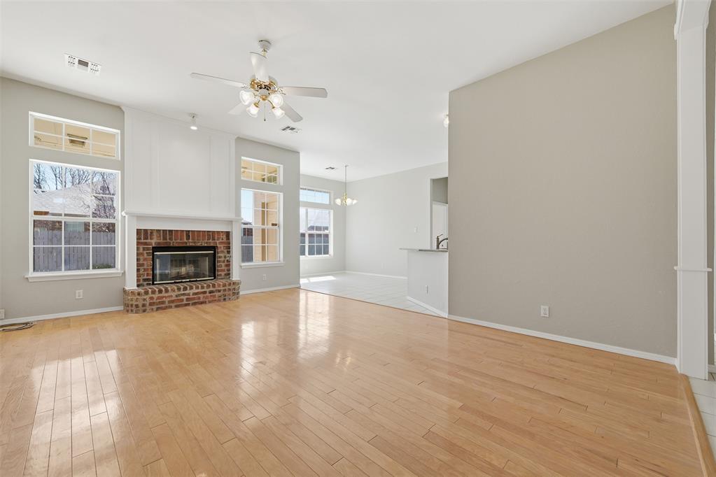 1824 Fairmont Lane Property Photo 3