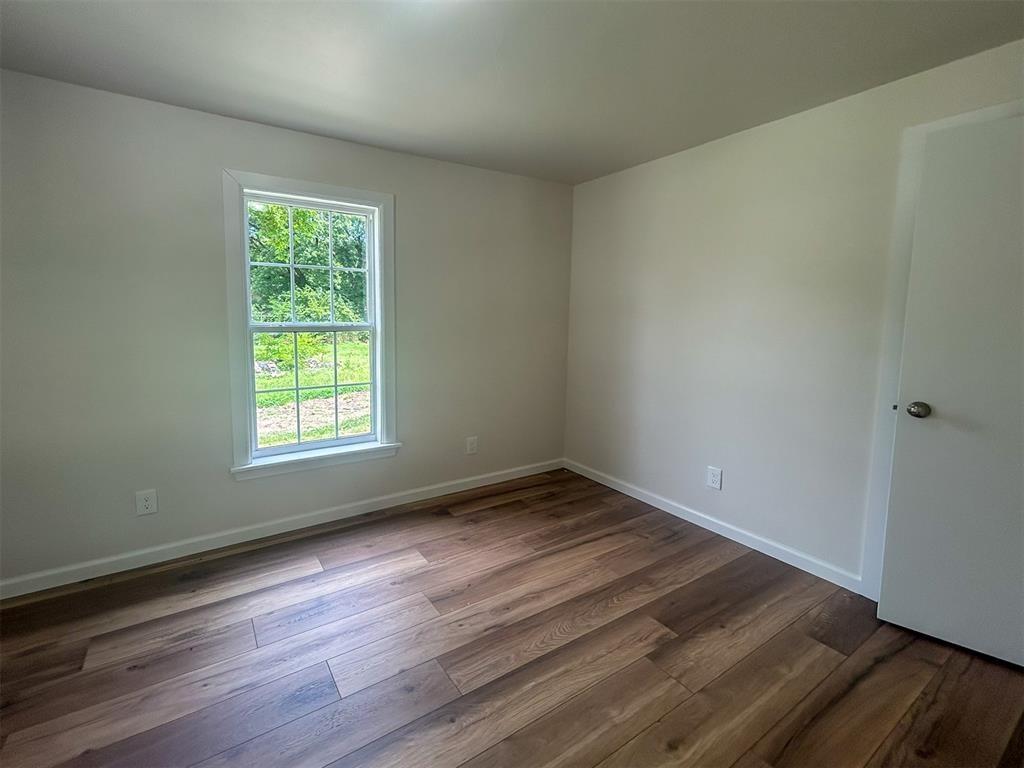 208 W Apache Street Property Photo 8