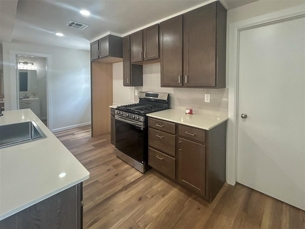 208 W Apache Street Property Photo 14