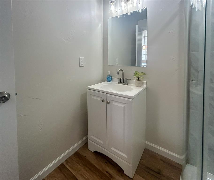 208 W Apache Street Property Photo 16