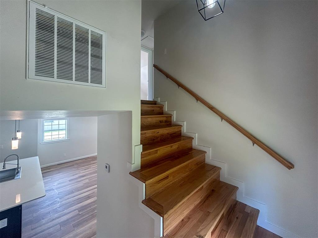 208 W Apache Street Property Photo 33