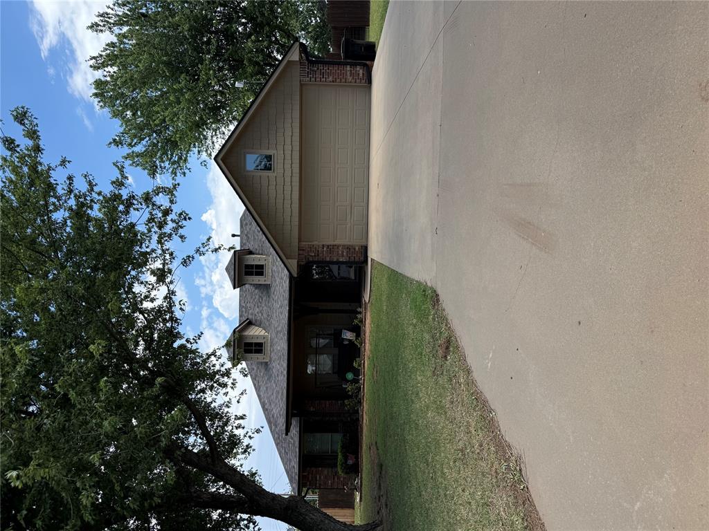 215 S Marion Avenue Property Photo 1