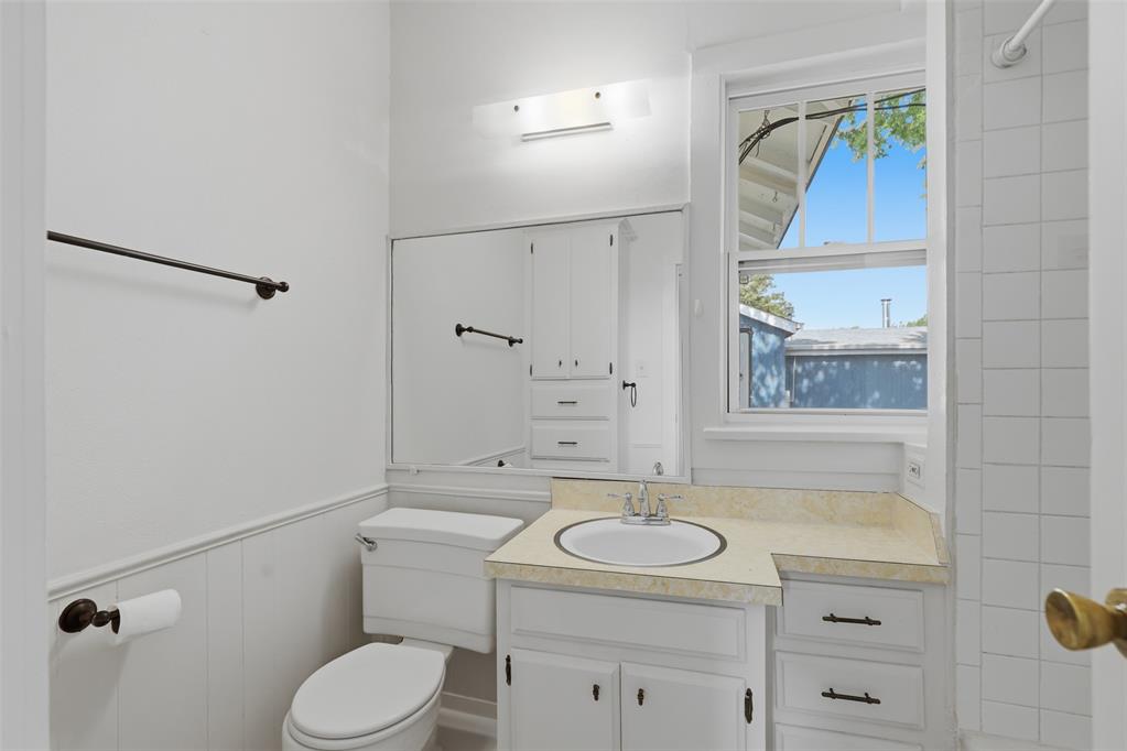 1443 Nw 41st Street Property Photo 17