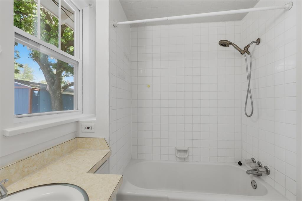 1443 Nw 41st Street Property Photo 19