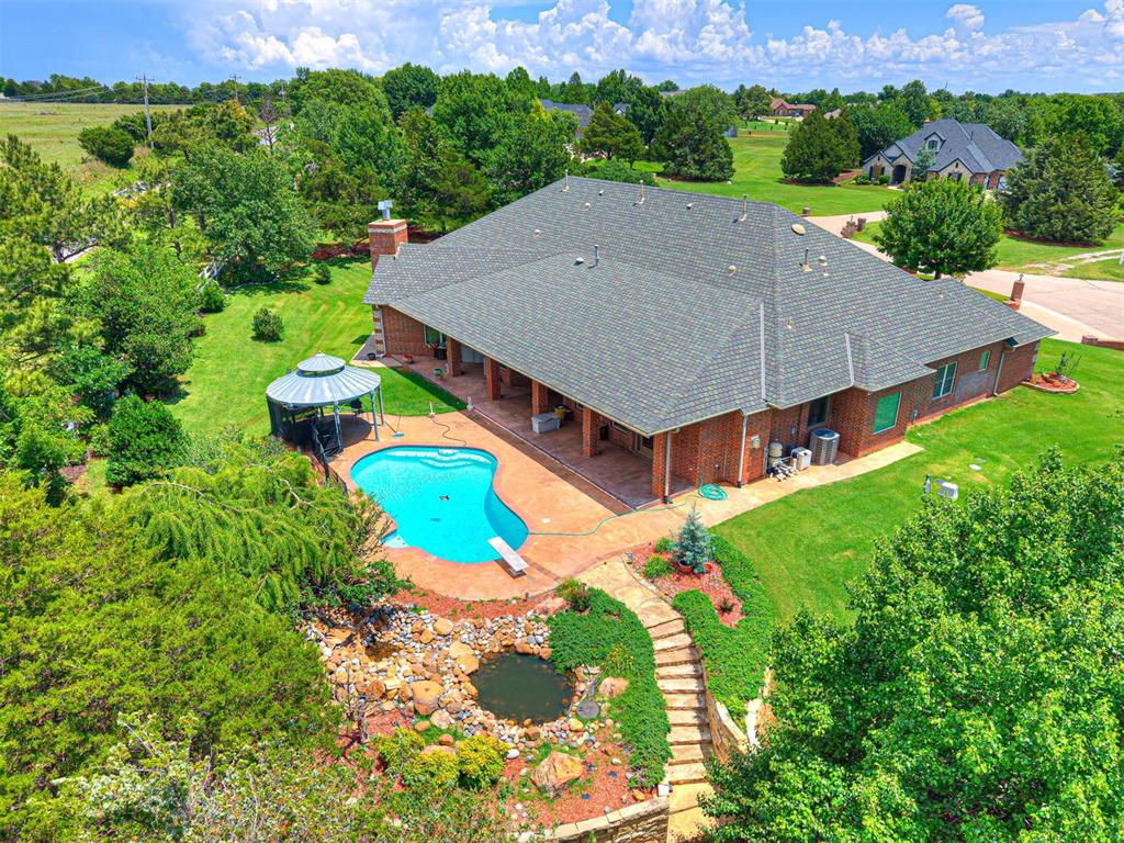 20611 Deer Springs Circle Property Photo 3