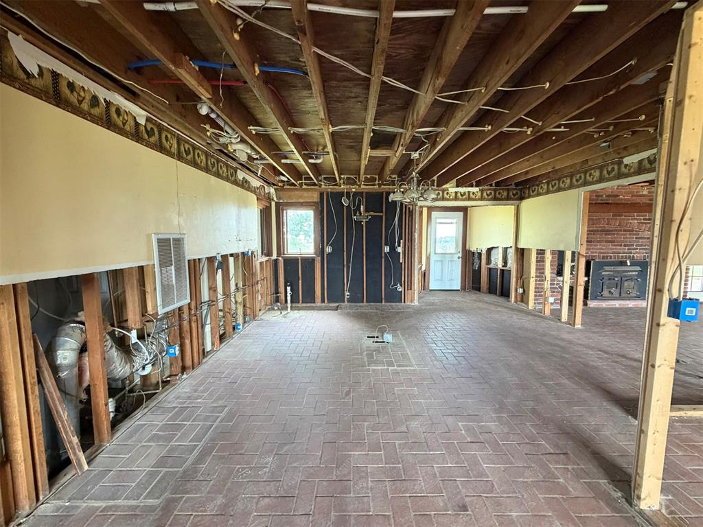 5885 S Canadian Road Property Photo 3