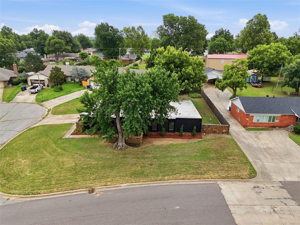 2904 Robin Road Property Photo 8