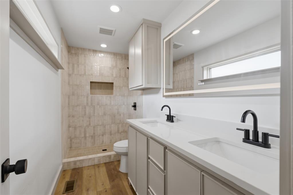 2904 Robin Road Property Photo 29