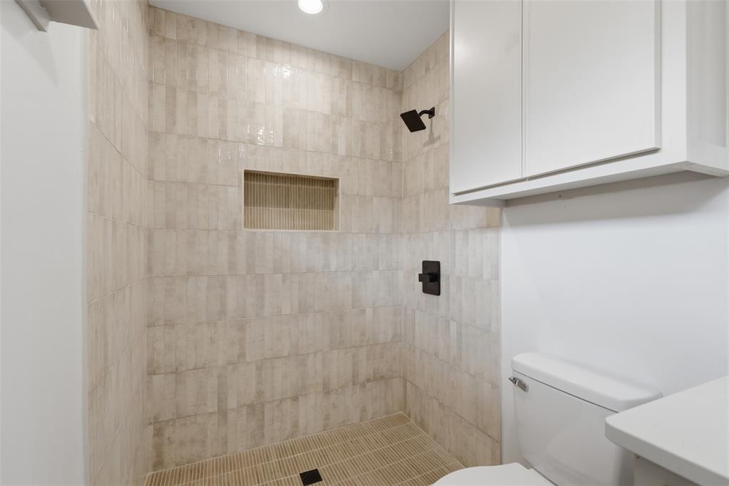 2904 Robin Road Property Photo 31