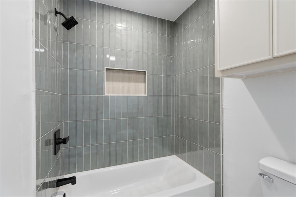 2904 Robin Road Property Photo 37