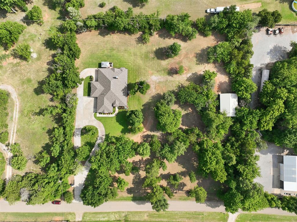 3318 E 44th Street Property Photo 2