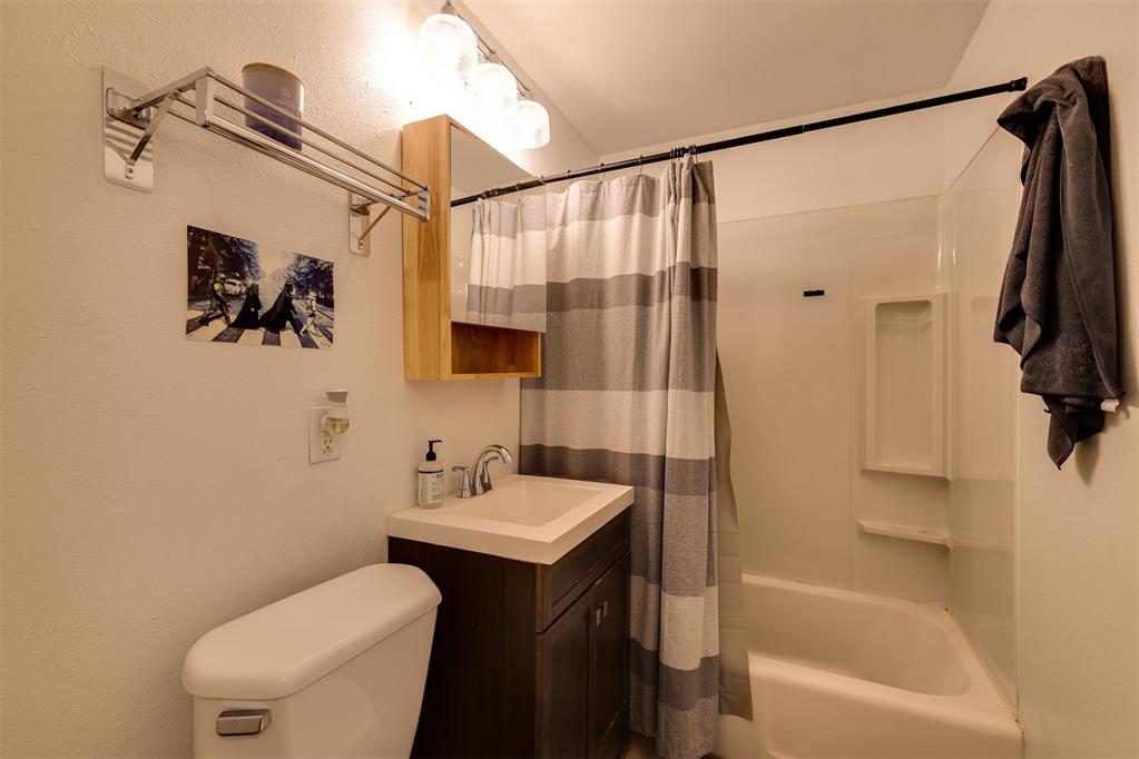 4135 Nw 19th Street Property Photo 44