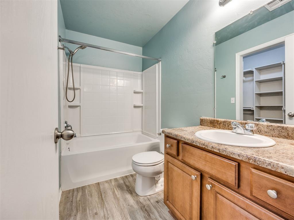 609 E Linden Lane Property Photo 32