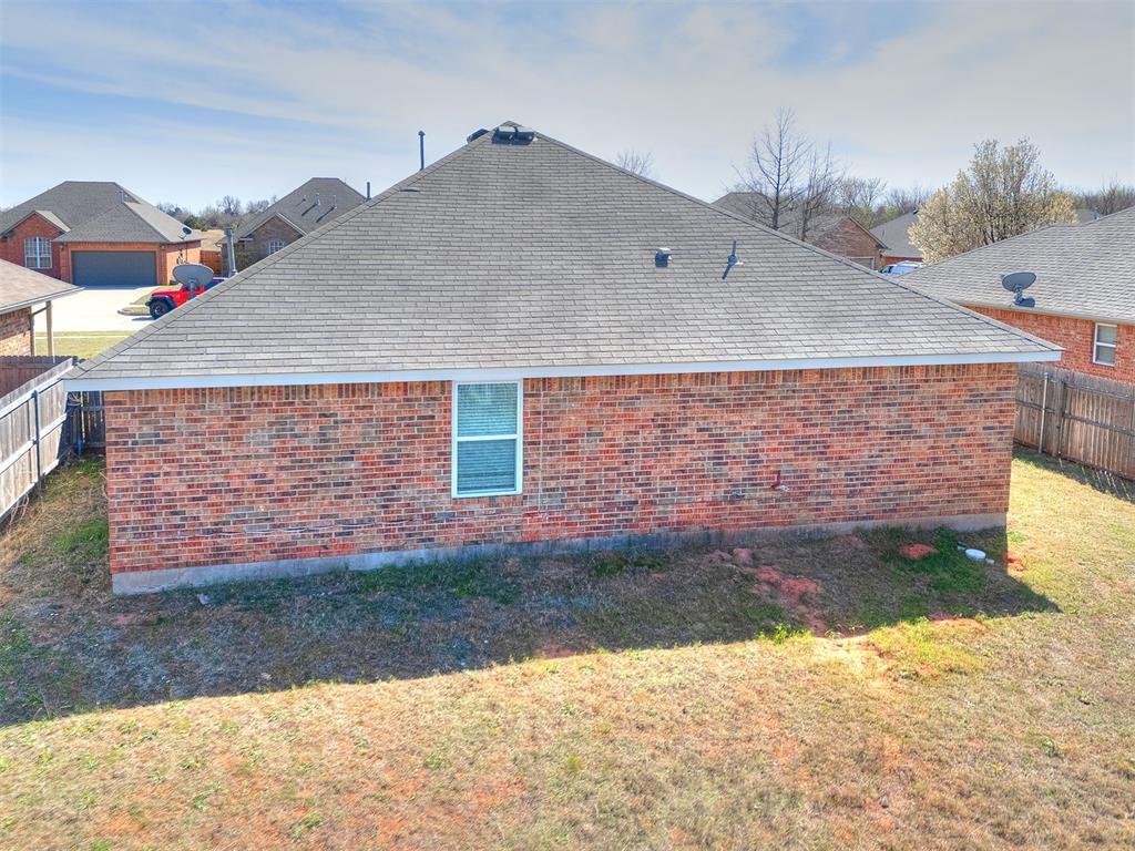 609 E Linden Lane Property Photo 39