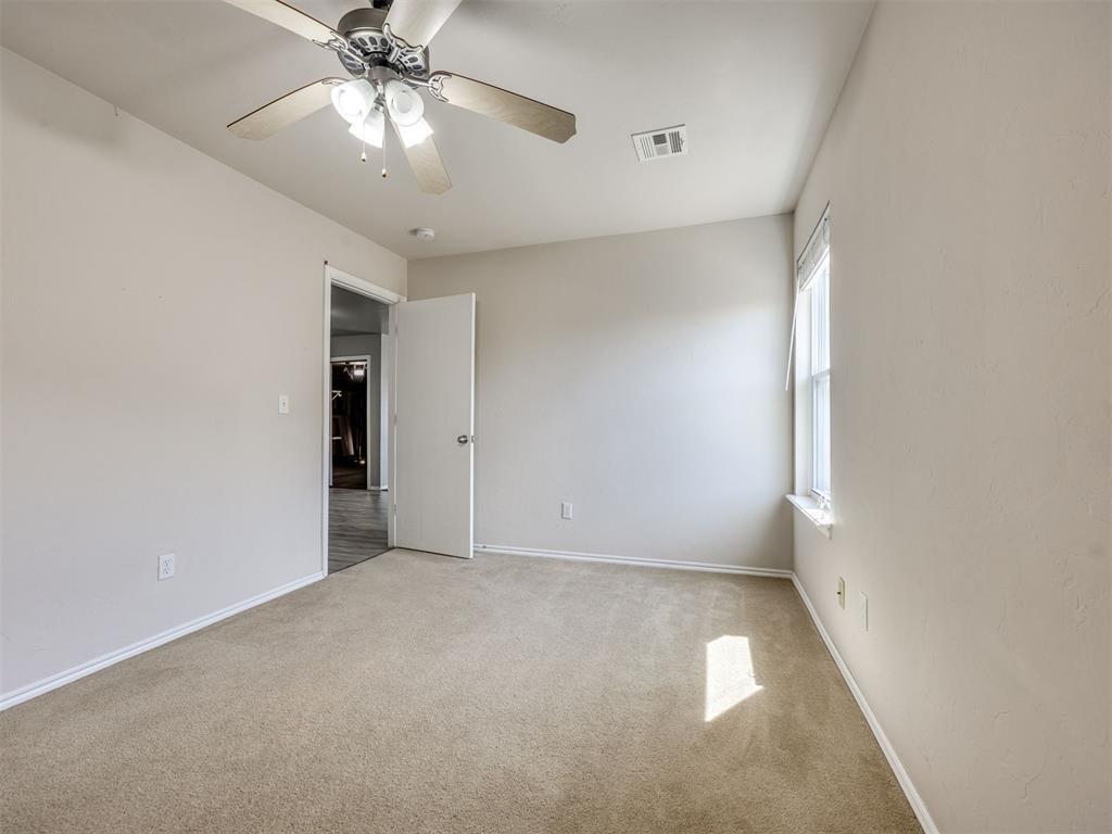 609 E Linden Lane Property Photo 48