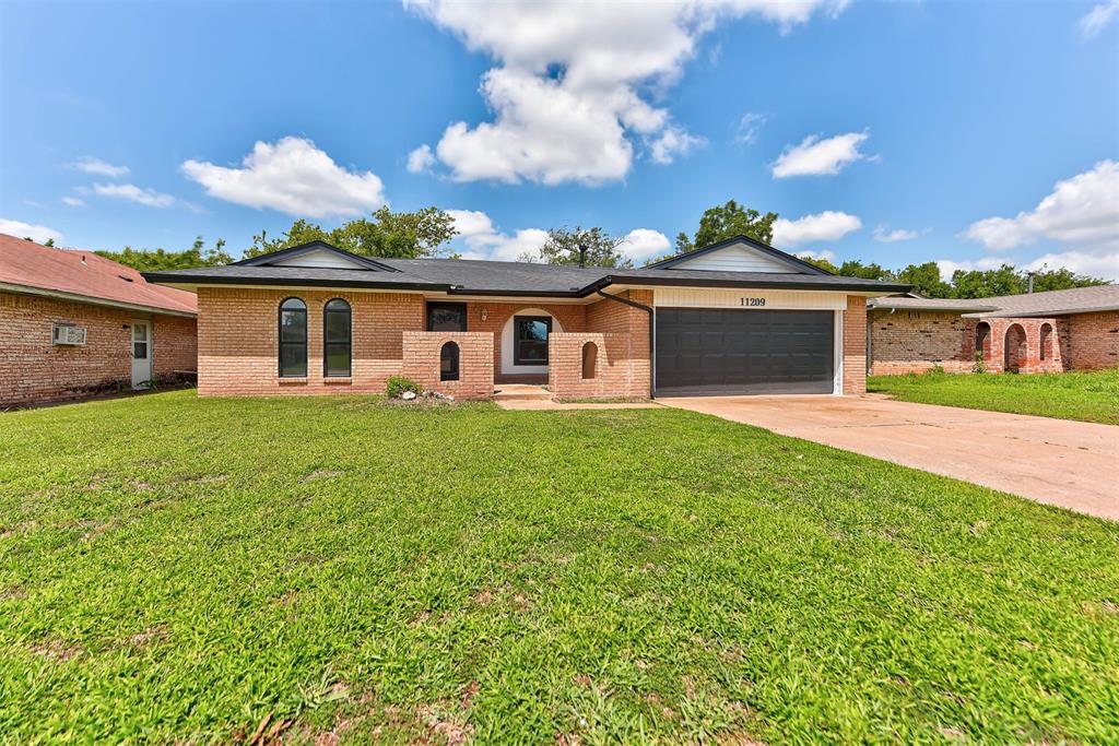 11209 Bel Air Place Property Photo 1