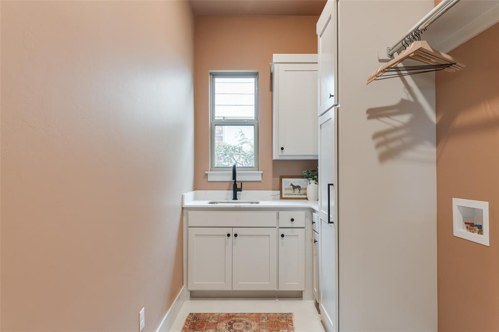 1436 Ne Euclid Street Property Photo 44
