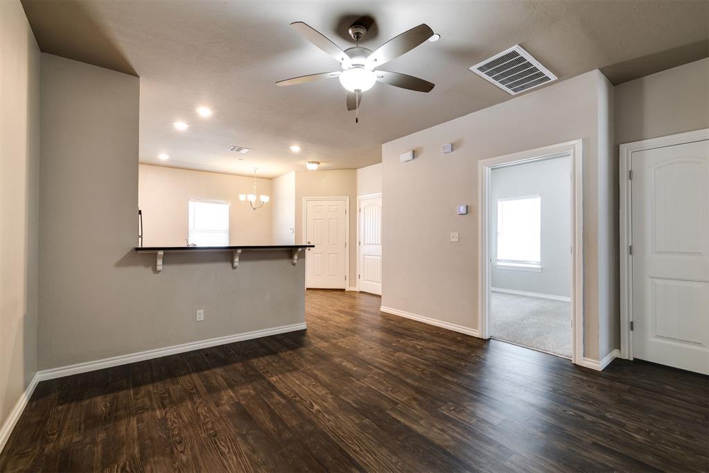 920 Sw 91st Street Property Photo 8