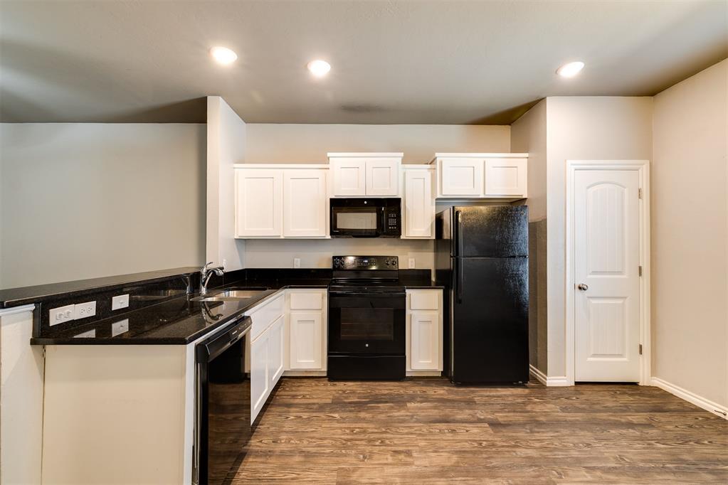 920 Sw 91st Street Property Photo 12