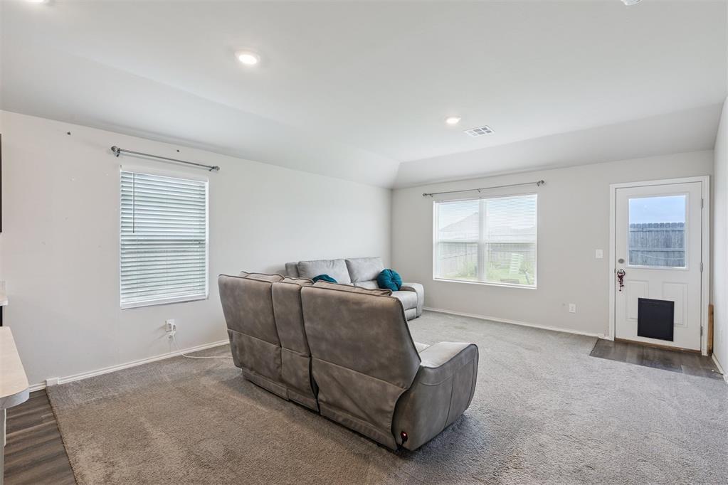 11848 Kameron Way Property Photo 6