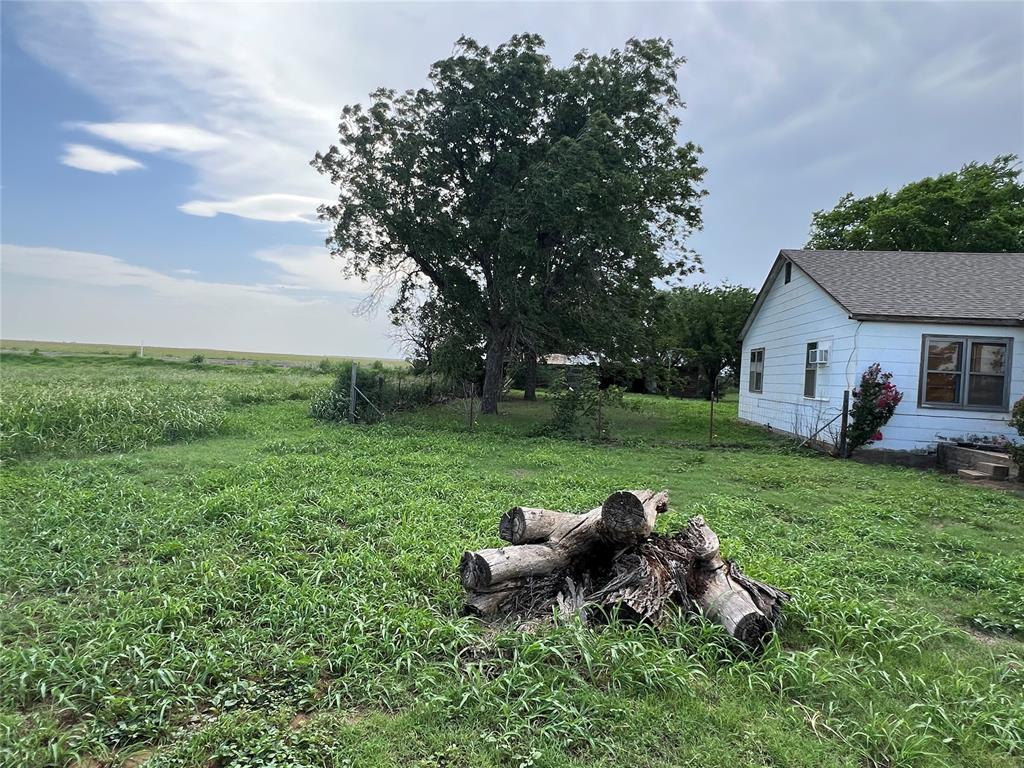 1237240 Property Photo 3
