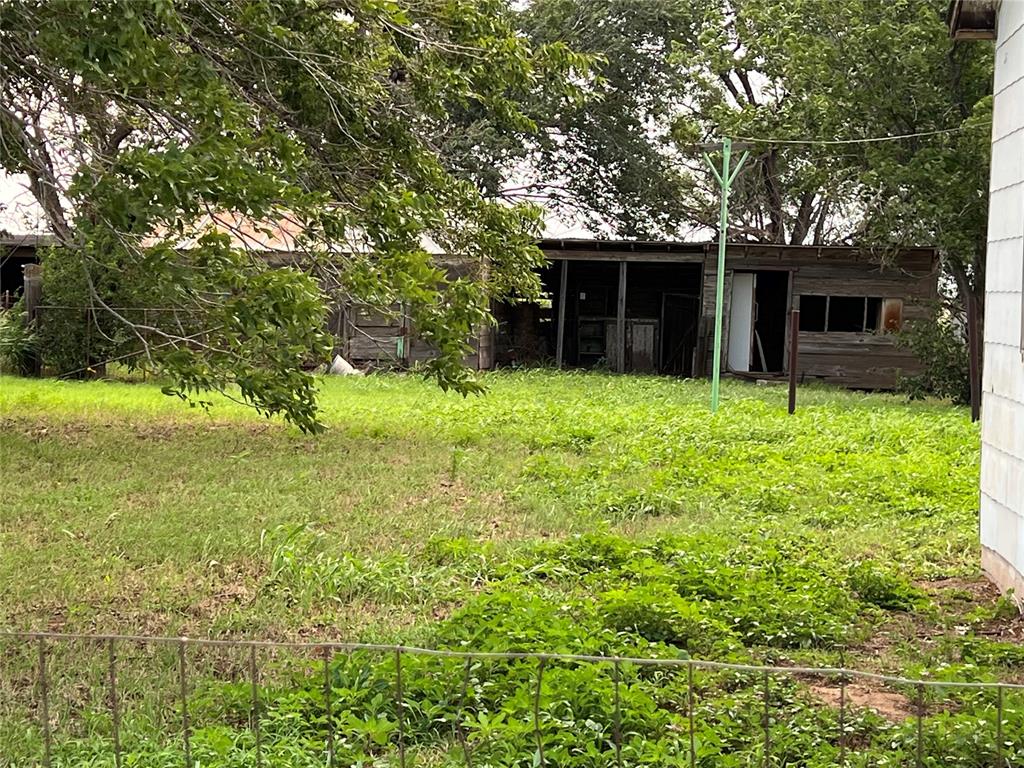 1237240 Property Photo 8