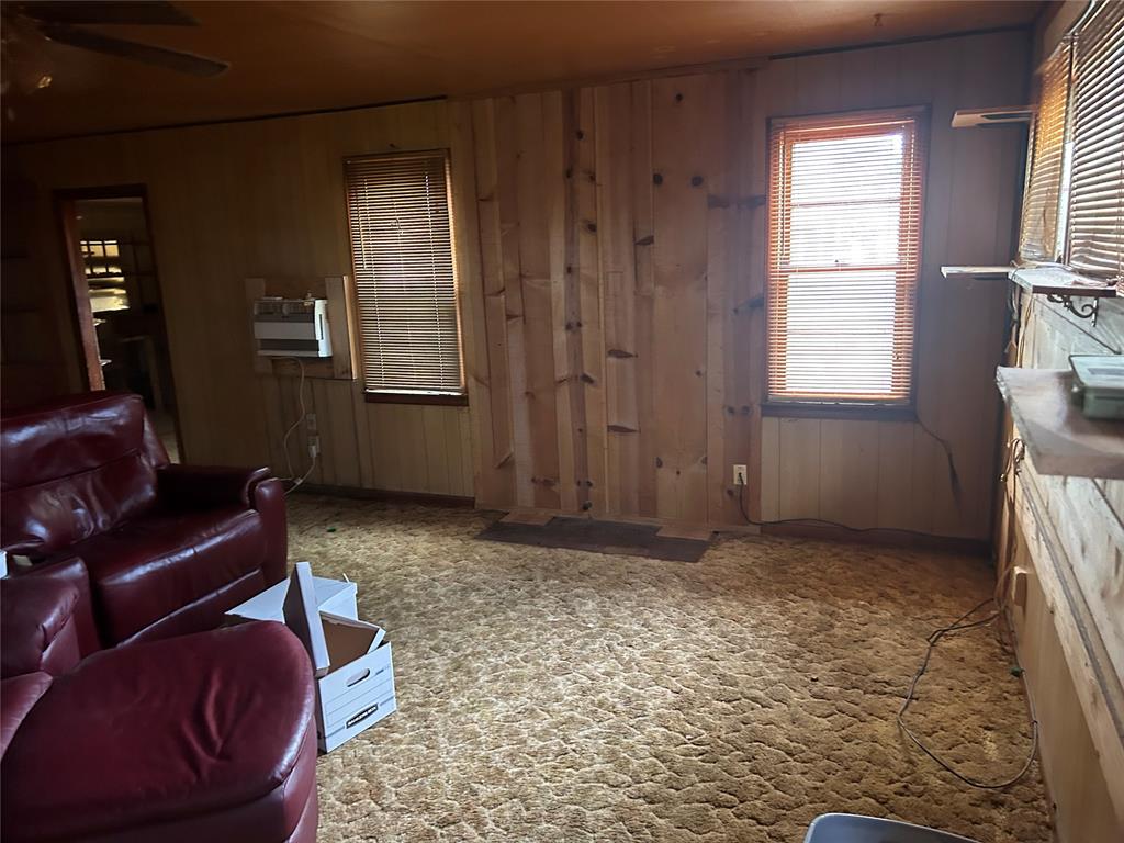 1237240 Property Photo 9