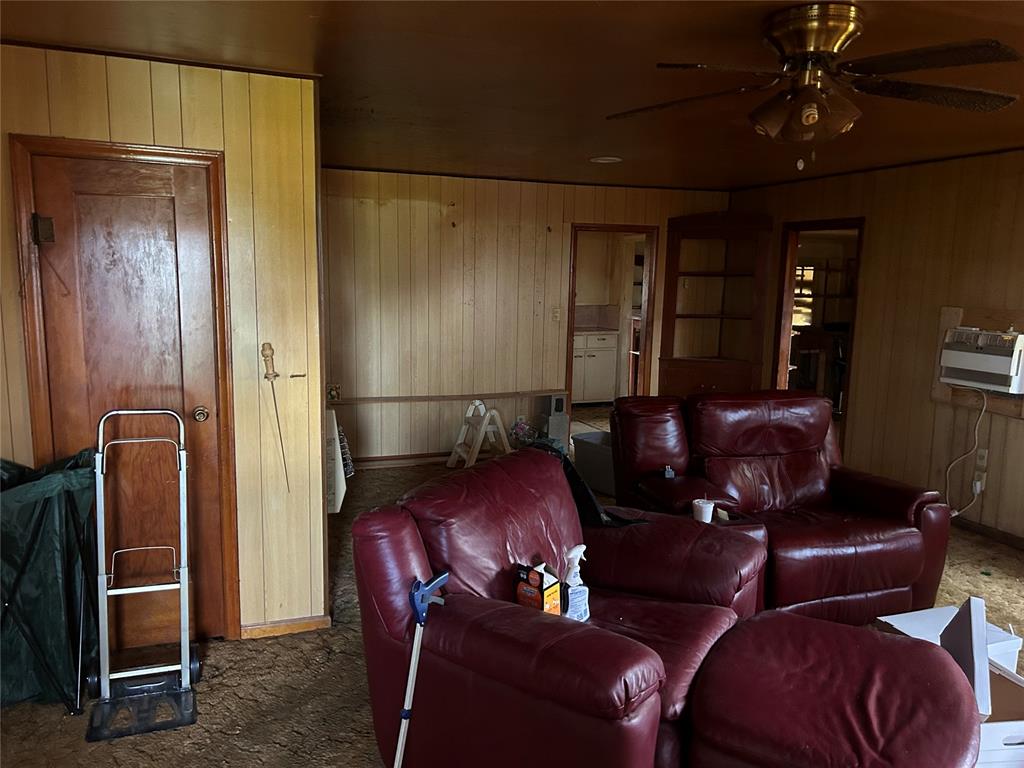 1237240 Property Photo 10