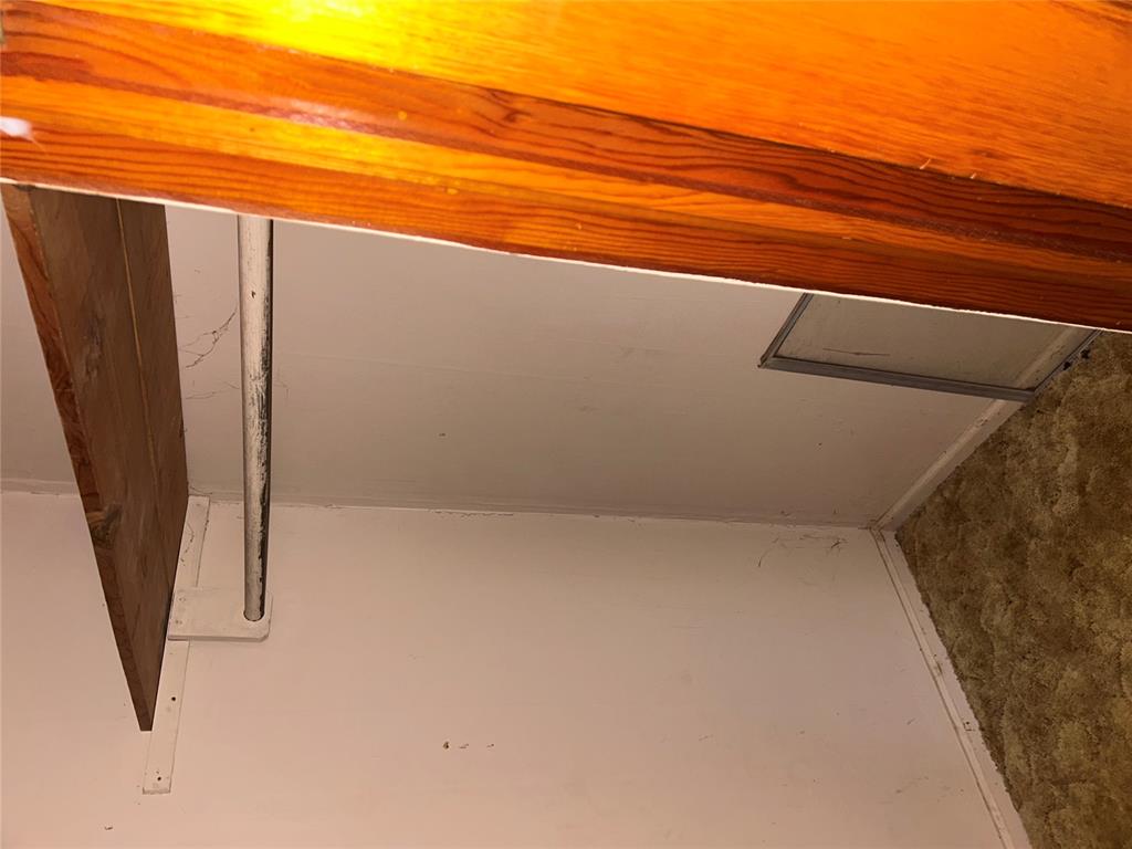 1237240 Property Photo 15