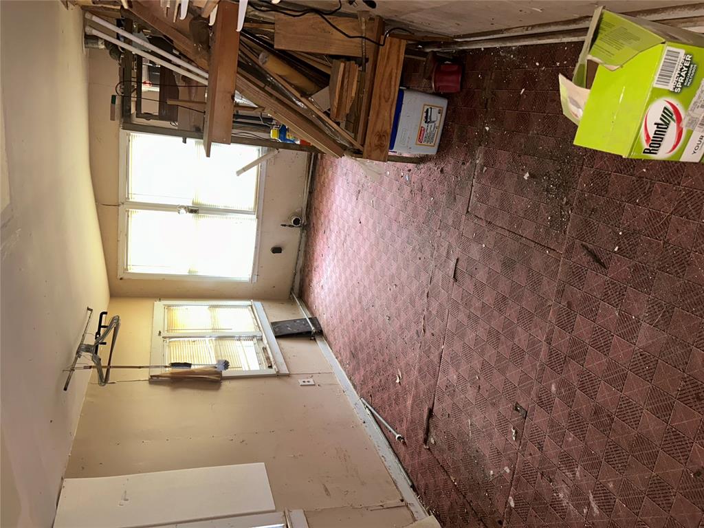 1237240 Property Photo 19