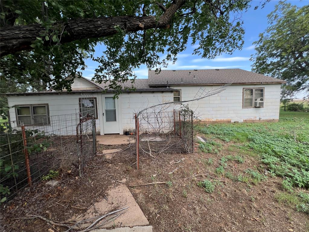 1237240 Property Photo 29
