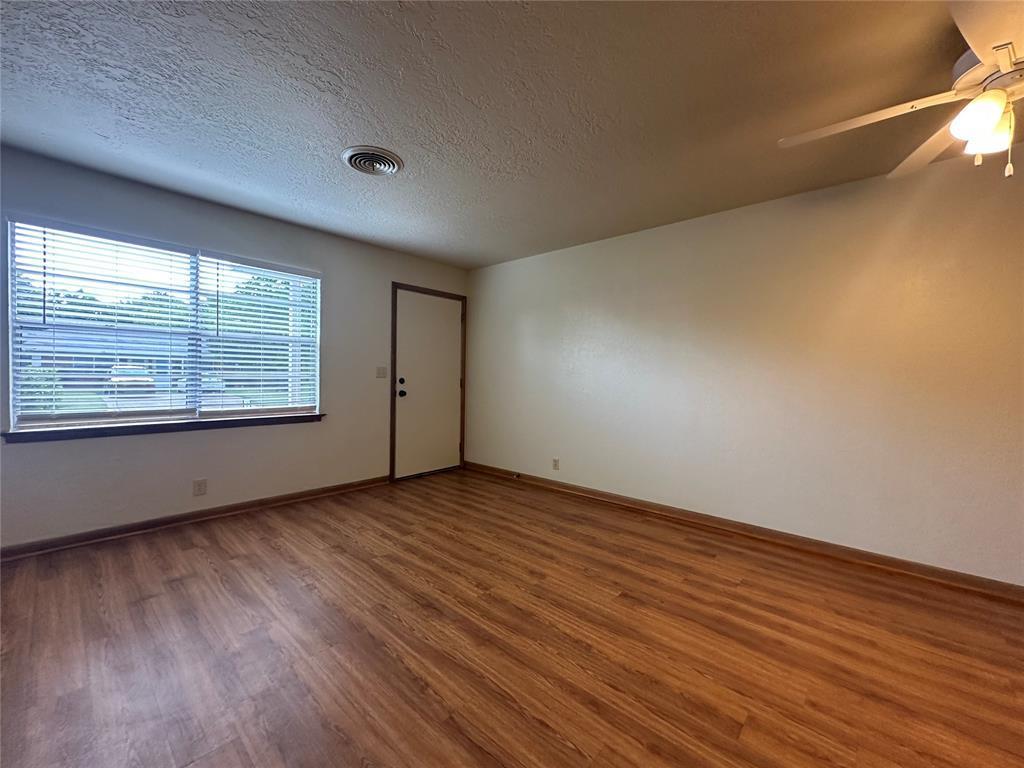 2023 Delaware Lane Property Photo 2